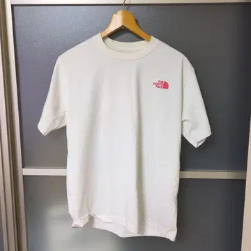 THE NORTH FACE 화이트 티셔츠 M