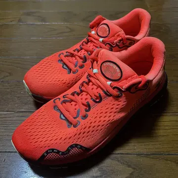 언더아머 러닝화 오렌지 26cm