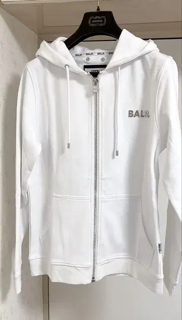 BALR. 화이트 집업 후드티