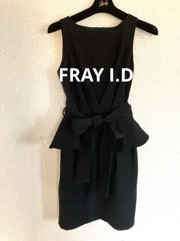 프레이 아이디 슬리브리스 페플럼 원피스 파티