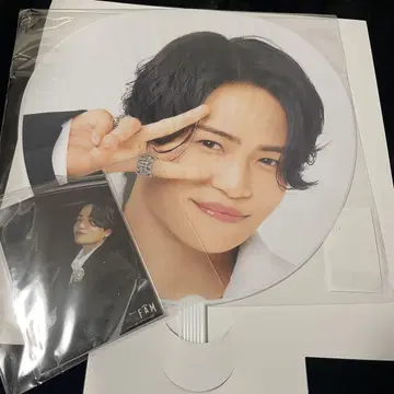 timelesz 기쿠치 후마 부채 공식 사진