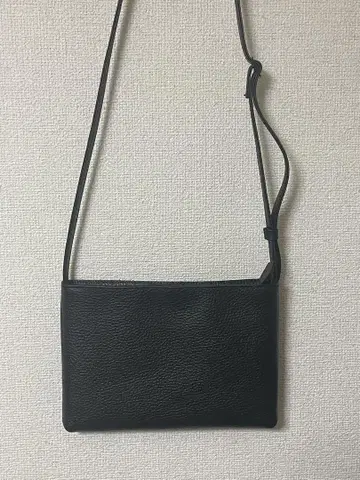 Hush Tug 가죽 사코슈