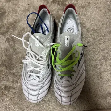 Mizuno 축구 스파이크 화이트/레드 깔창 포함