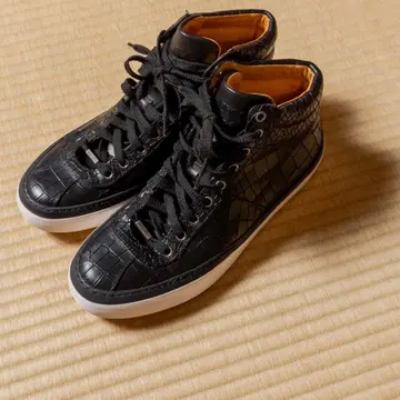 JIMMY CHOO 크로커다일 스타일 하이컷 스니커즈 블랙