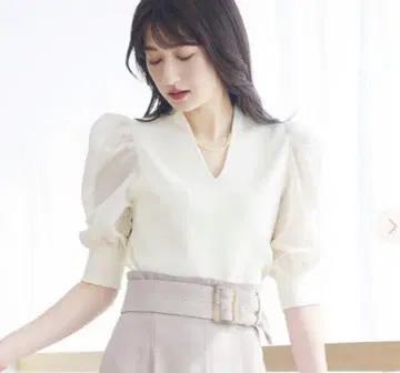 코코딜 키 넥 퍼프 슬리브 니트