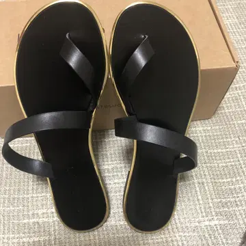 LAOCOONTE 블랙 플랫 샌들 새상품
