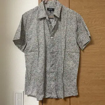 아페쎄(A.P.C.) 꽃무늬 반팔 셔츠 XS
