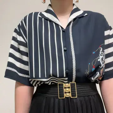 네이비 화이트 계열 마린 스트라이프 보더 무늬 비침 빈티지 패턴 셔츠