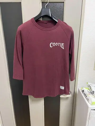 COOTIE PRODUCTIONS 버건디 7부 소매 티셔츠