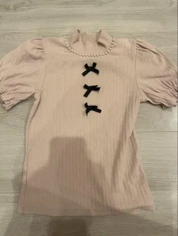 앙크루즈 핑크 반팔 상의