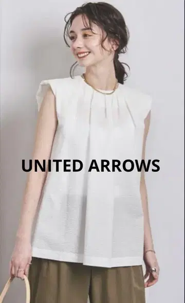 새상품급 UNITED ARROWS 와플 턱 슬리브리스 블라우스