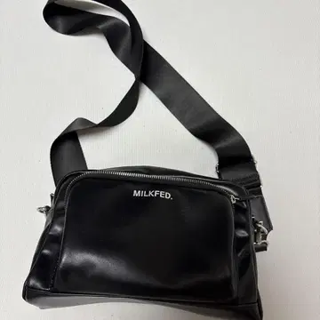 MILKFED. 블랙 숄더백