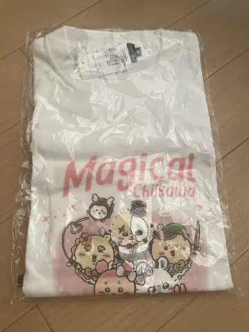 치이카와 마지카루 치이카와 티셔츠 Magical Chiikawa 화이트