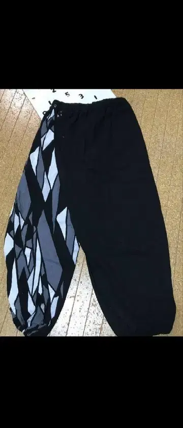 sousou 다카시마 주름 손목 패턴 넉넉한 옷 아래