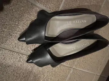 LE TALON 블랙 스틸레토 하이힐