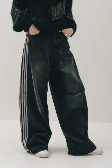 더 토 에미레이트 트랙 데님 팬츠