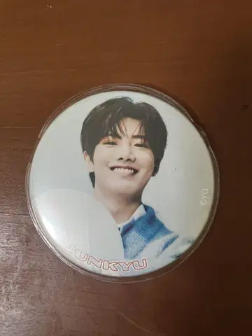 TREASURE 준규 캔뱃지
