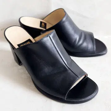 히메코 가죽 뮬 오픈토 청키힐 블랙 23cm