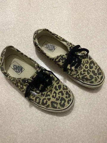 Vans 레오파드 무늬 스니커즈 로우 컷