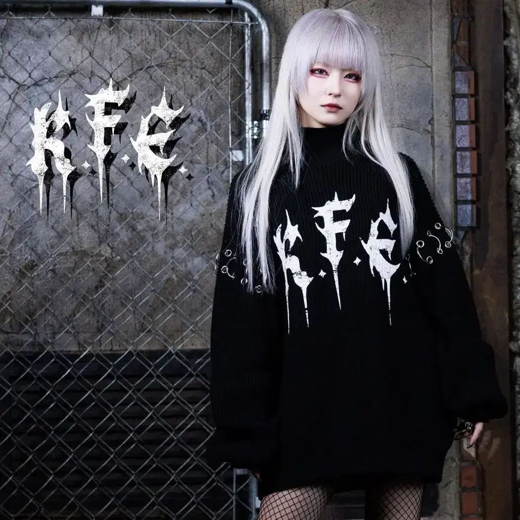 【レア❣️】REFLEM ボリュームネックライン 切り替え ジャージ パーカー 黒 レア❣️】REFLEM ボリュームネックライン 切り替え ジャージ