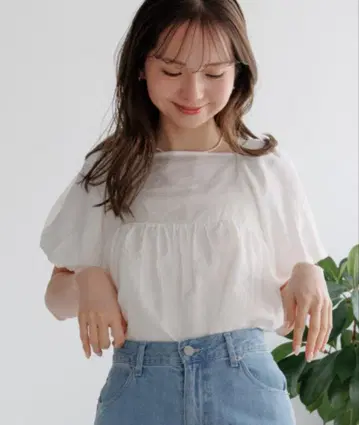 flower 윈디 퍼프 블라우스