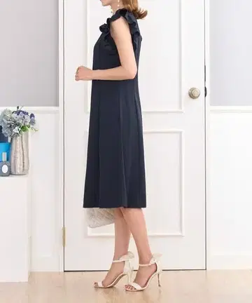 플리마켓 프릴 슬리브 리본 포함 릴랙스 원피스 네이비