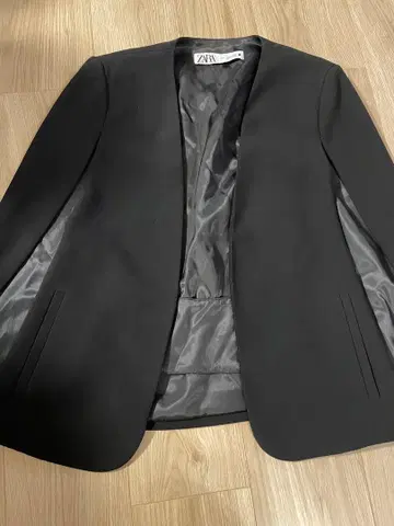 자라 노카라 케이프 자켓