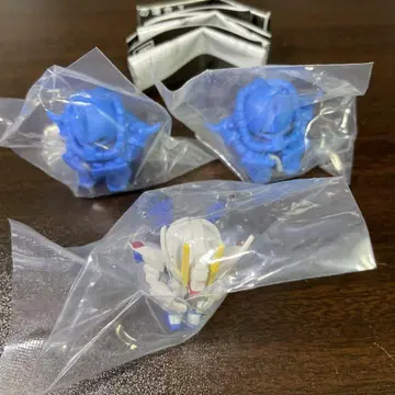 기다림 건담의 경우 3 가챠 프리덤 건담 구프 2개