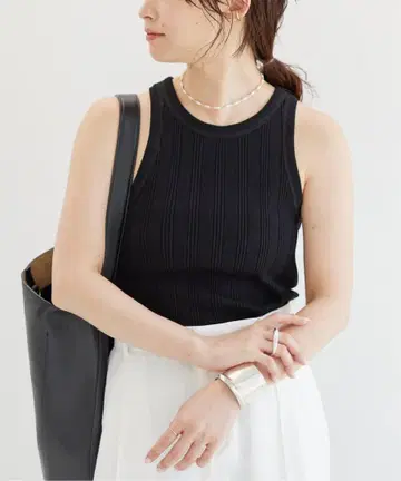 랜덤 골지 탱크탑 블랙