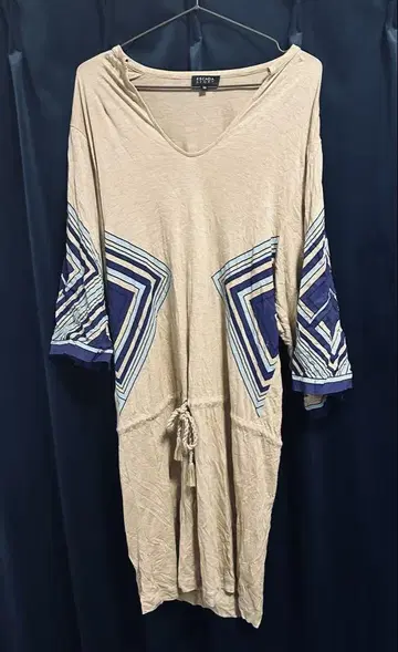 ESCADA 에스카다 V넥 원피스 튜닉