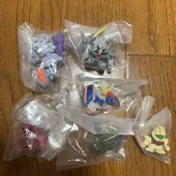 SD 건담 풀 컬러 가샤폰 세트입니다.