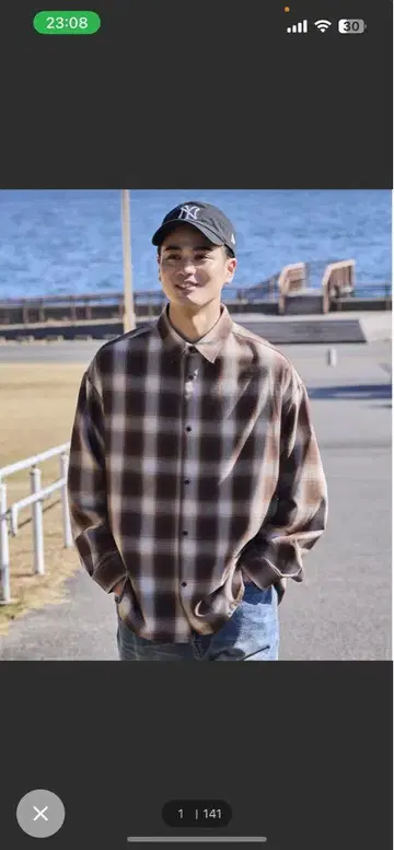 브라운 체크 무늬 긴팔 플란넬 셔츠