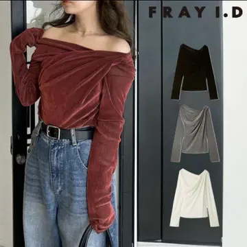 FRAY I.D 프레이 아이디 아지메 데콜테 플로키 튤 상의