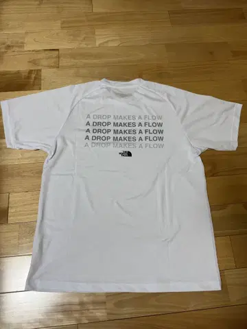 THE NORTH FACE 화이트 티셔츠 S