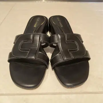 콜한 블록 힐 샌들