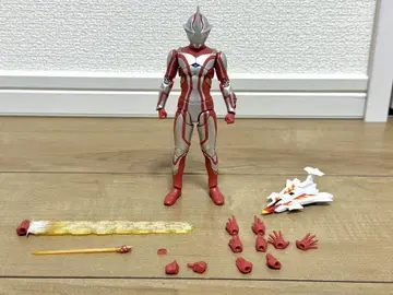 S.H.Figuarts 울트라맨 메비우스 피규아트 건 피닉스