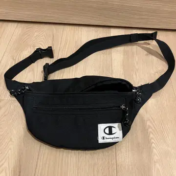 챔피온 바디백 블랙
