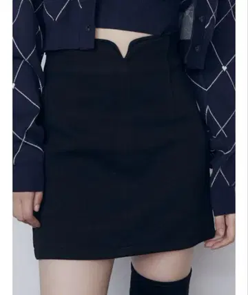 EMODA 커브 허리 미니 스커트 블랙 S 사이즈