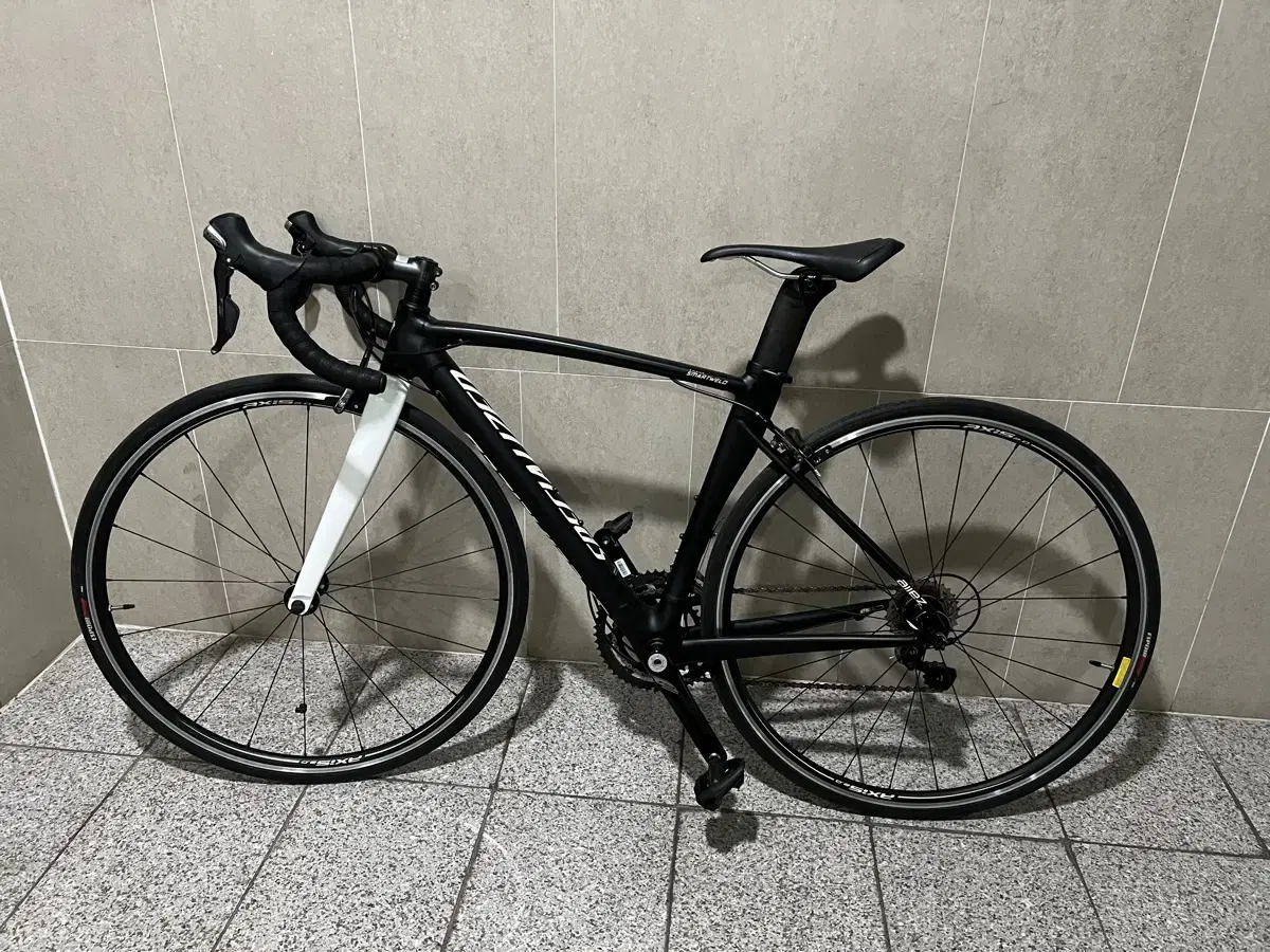 Specialized Allez Sprint Comp Road Bike