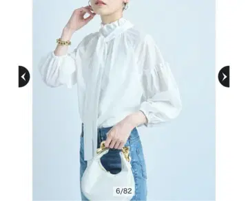 아르페쥬 스토리 펄 프릴 보타이 블라우스