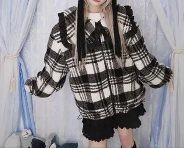 Whinny 소매 캔디 아우터 화이트