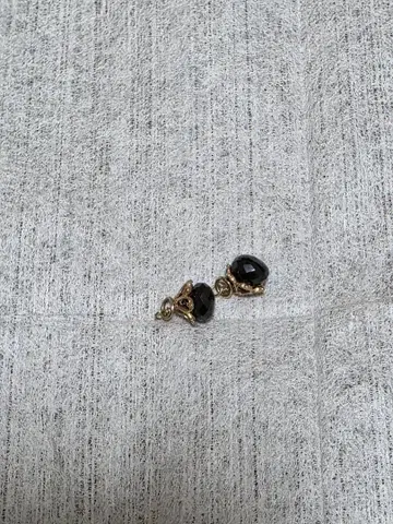 agete 아마릴리스 블랙 스피넬