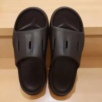 HOKAONEONE 호카오네오네 리커버리 슬라이드 3 샌들 블랙 27cm