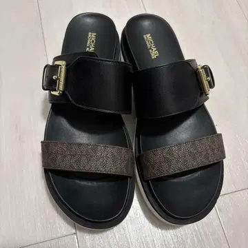 Michael Kors 통굽 샌들 브라운 7M(24.0cm 상당)