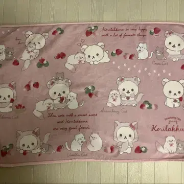 코리락쿠마 스트로베리 캣 무릎 담요