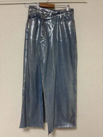 자라 메탈릭 비대칭 데님 스커트