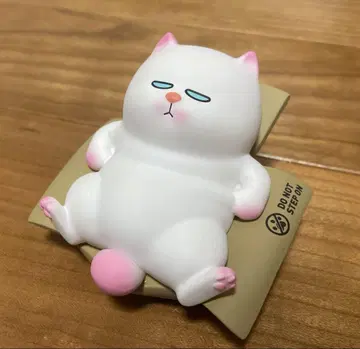 POP MART 비비 캣 오야지 앉기