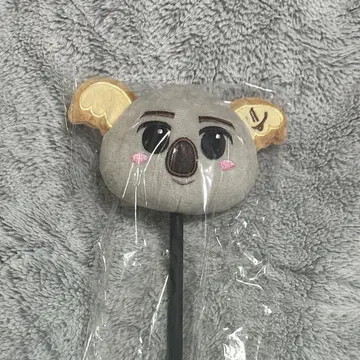 2PM 어깨 두드리는 막대기 닉쿤 코알라쿤