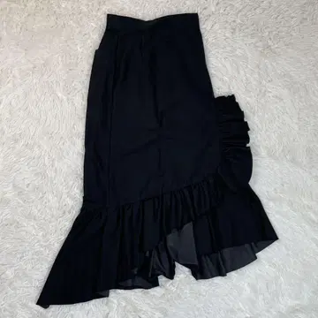아이레네 롱 스커트 블랙 비대칭