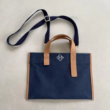JNHearts Note 네이비 캔버스 숄더백 체스티